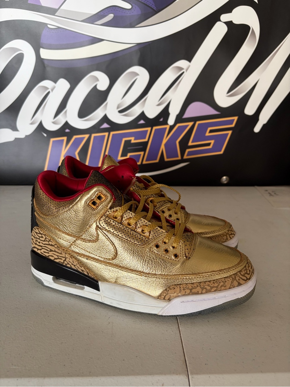 Spike Lee Air Jordan 3 Retro Gold Oscars PE - Size 8